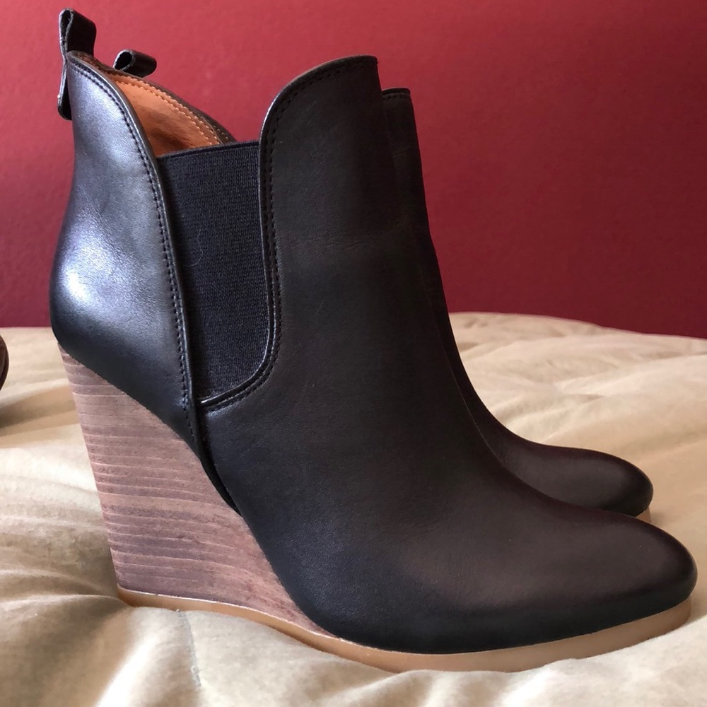 Coach Farah booties 9.5